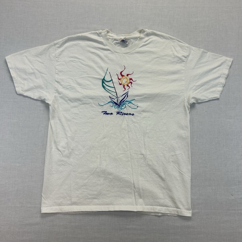 Vintage 90s Wisconsin Twi Rivers Embroidered T-Shirt Men's Adult XL White Casual